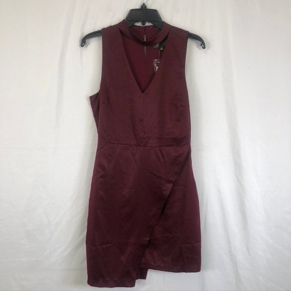 J.O.A Los Angeles Wine Asymmetrical Halter Dress - Picture 3 of 7